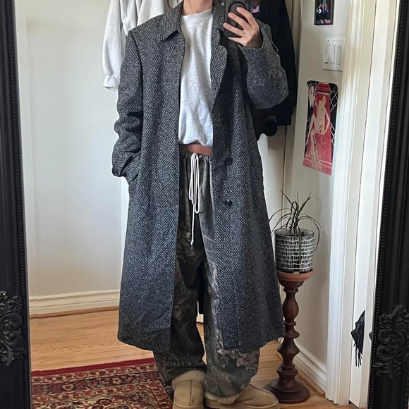 SOLD vintage 80s 100% wool coat 🍒 - Picture 3 of 7